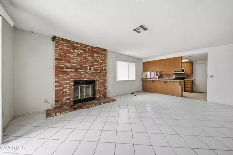 Living - 1844 Nessa Dr, Lancaster, CA 93535 photo 5 of 7