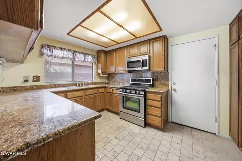 Kitchen - 1844 Nessa Dr, Lancaster, CA 93535 photo 1 of 4