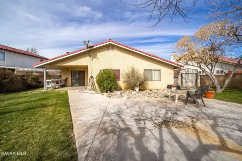 Exterior - 1844 Nessa Dr, Lancaster, CA 93535 photo 4 of 6