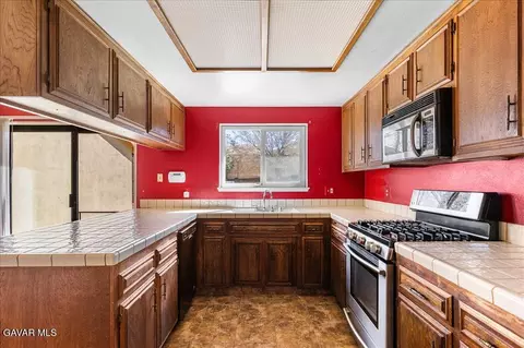 114 Chaparrel St, Tehachapi, CA 93561 photo 11