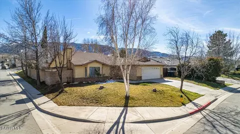 114 Chaparrel St, Tehachapi, CA 93561