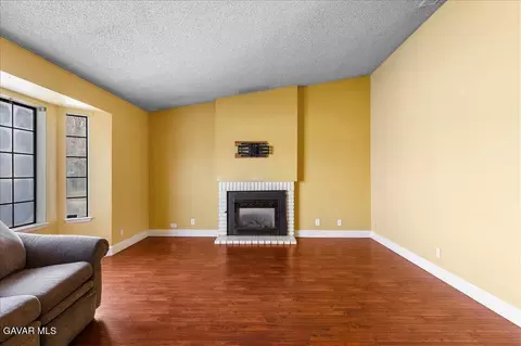114 Chaparrel St, Tehachapi, CA 93561 photo 6
