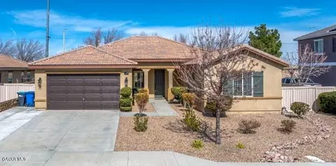 3103 Emerald Ln, Lancaster, CA 93535