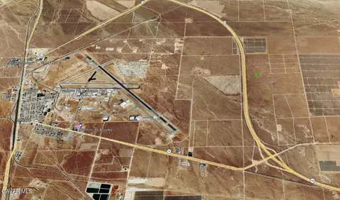 1300 E Douglas Ave, Mojave, CA 93501 photo 4