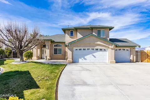9612 Raymond Ave, California City, CA 93505