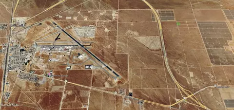 1500 Arroyo Ave, Mojave, CA 93501 photo 2