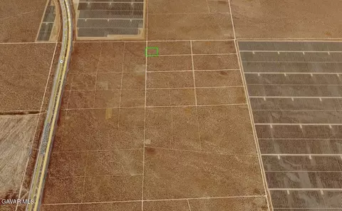 1500 Arroyo Ave, Mojave, CA 93501 photo 3