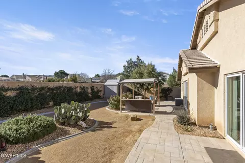 2048 Thistle Ave, Palmdale, CA 93550 photo 38