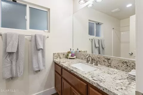 2048 Thistle Ave, Palmdale, CA 93550 photo 31