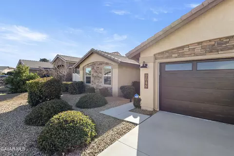 2048 Thistle Ave, Palmdale, CA 93550 photo 3