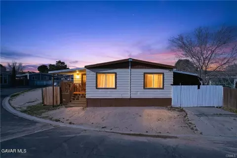 3300 15th St W #SPC 50, Rosamond, CA 93560