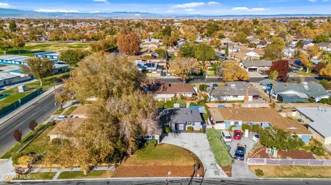 View/Area - 665 Avenue J12 W, Lancaster, CA 93534 photo 1 of 2