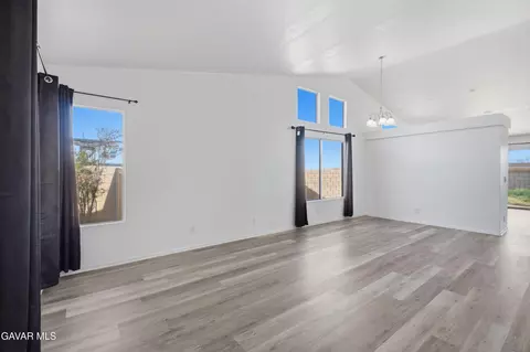 Living - 44762 Shadowcrest Dr, Lancaster, CA 93536 photo 6 of 7