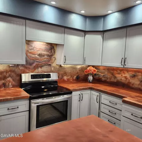 Kitchen - 170 Kellogg St, Lone Pine, CA 93545 photo 3 of 3