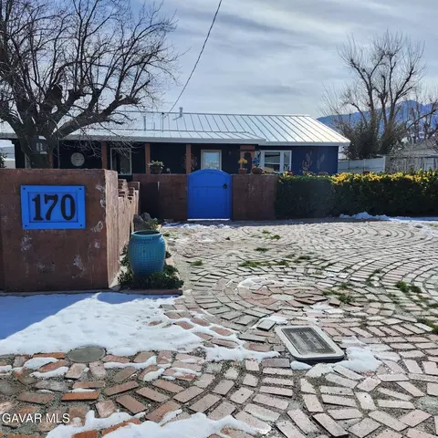 Exterior - 170 Kellogg St, Lone Pine, CA 93545 photo 2 of 16