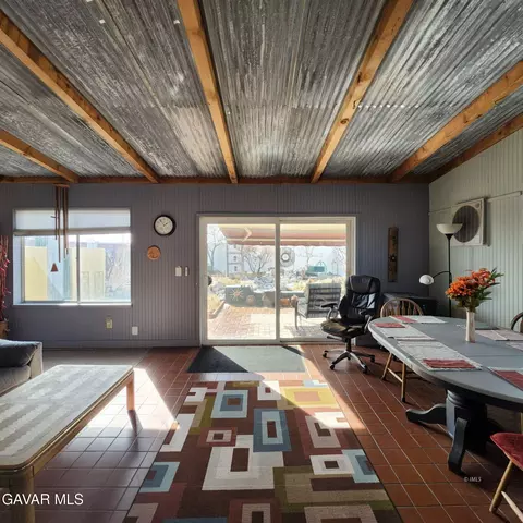 Dining - 170 Kellogg St, Lone Pine, CA 93545 photo 1 of 1