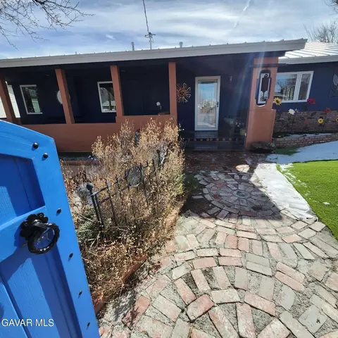 Exterior - 170 Kellogg St, Lone Pine, CA 93545 photo 4 of 16