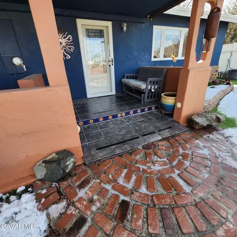 Exterior - 170 Kellogg St, Lone Pine, CA 93545 photo 6 of 16