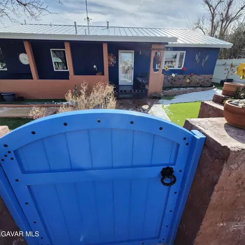 Exterior - 170 Kellogg St, Lone Pine, CA 93545 photo 5 of 16