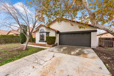 3563 Avenue R11 E, Palmdale, CA 93550