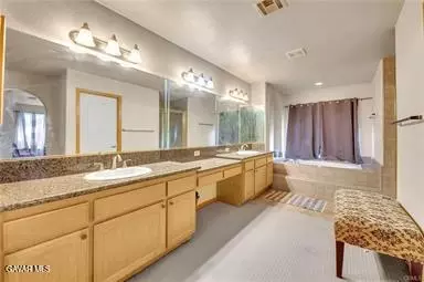 Bath - 23675 Colony Rd, Apple Valley, CA 92308 photo 1 of 2