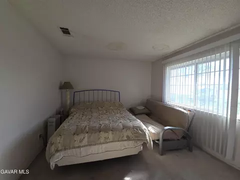 Bedroom - 38997 164th St, Lake Los Angeles, CA 93591 photo 1 of 1