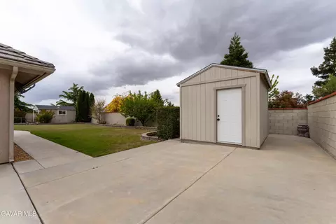 Exterior - 403 Mesquite Dr, Tehachapi, CA 93561 photo 10 of 10
