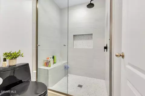 Bath - 638 High Plains Ln UNIT A, Simi Valley, CA 93065 photo 3 of 3