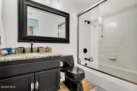 Bath - 638 High Plains Ln UNIT A, Simi Valley, CA 93065 photo 2 of 3
