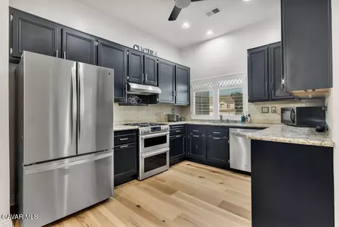 Kitchen - 638 High Plains Ln UNIT A, Simi Valley, CA 93065 photo 1 of 3