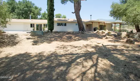 12145 Twin Springs Rd, Descanso, CA 91916