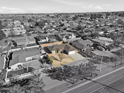 View/Area - 45402 5th St, Lancaster, CA 93535 photo 2 of 2