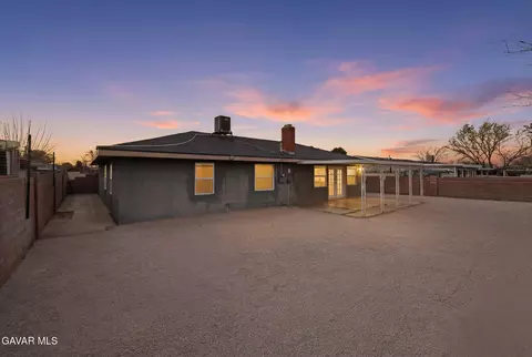 Exterior - 45402 5th St, Lancaster, CA 93535 photo 2 of 2