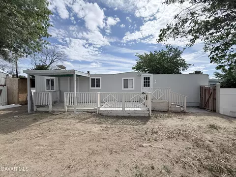 1258 Rosamond W #SPC 66, Rosamond, CA 93560