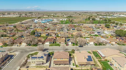 View/Area - 2752 Newgrove St E, Lancaster, CA 93535 photo 5 of 10
