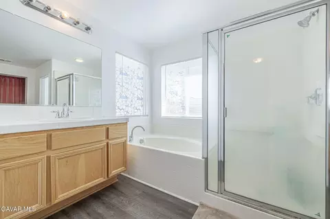 Bath - 2752 Newgrove St E, Lancaster, CA 93535 photo 4 of 5