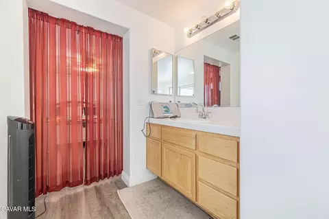 Bath - 2752 Newgrove St E, Lancaster, CA 93535 photo 5 of 5