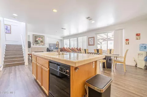 Kitchen - 2752 Newgrove St E, Lancaster, CA 93535 photo 3 of 3