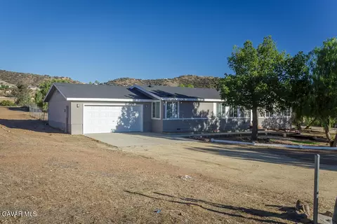 35444 Astley Rd, Acton, CA 93510 photo 3