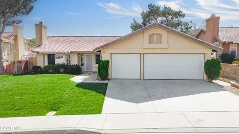 3046 Hampton Rd, Palmdale, CA 93551