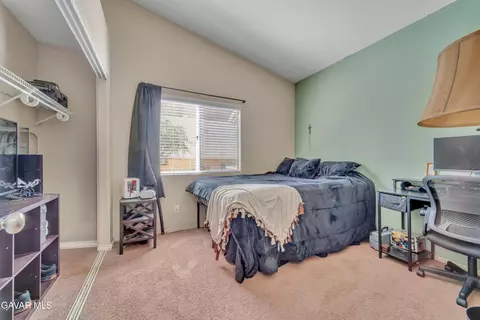 Bedroom - 3046 Hampton Rd, Palmdale, CA 93551 photo 5 of 5
