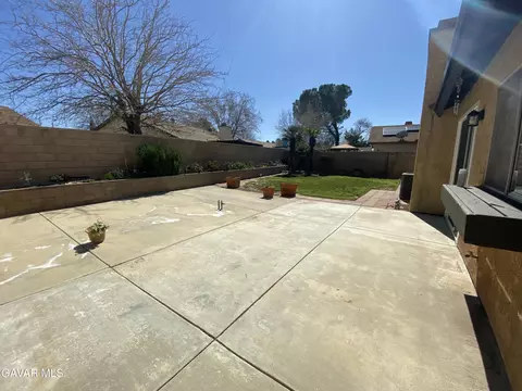 Exterior - 44034 E 4th St, Lancaster, CA 93535 photo 2 of 3