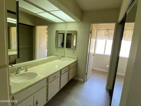 Bath - 44034 E 4th St, Lancaster, CA 93535 photo 2 of 2