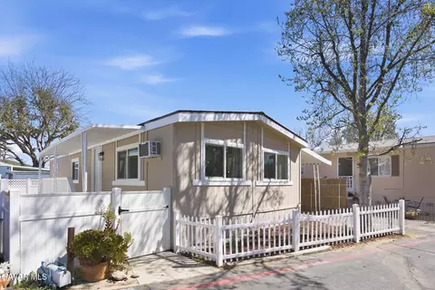 30000 Hasley Canyon Rd #SPC 16, Castaic, CA 91384