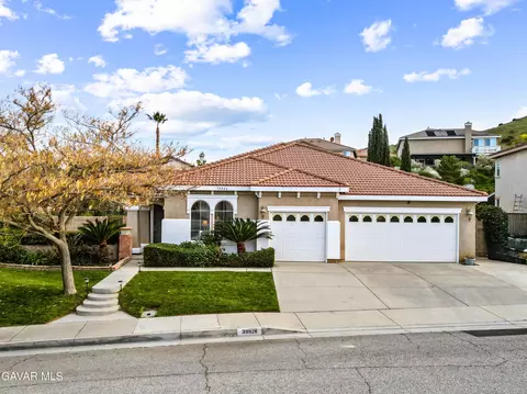 39926 Meadowcrest Way, Palmdale, CA 93551