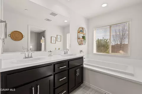 43838 Madison, Lancaster, CA 93536 photo 20