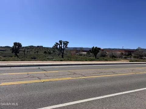 W Ave L8, Lancaster, CA 93534 photo 3