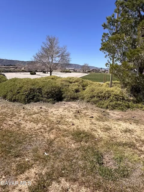 W Ave L8, Lancaster, CA 93534 photo 13