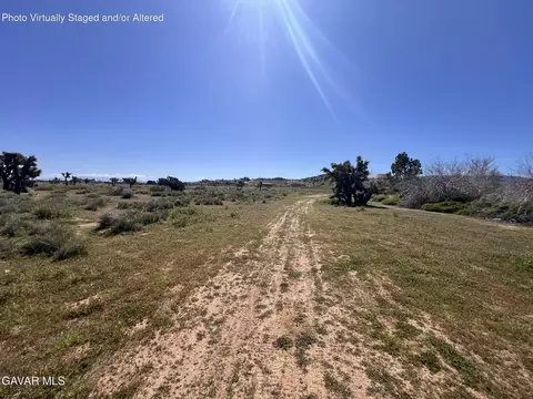 Ave L8 W, Lancaster, CA 93534