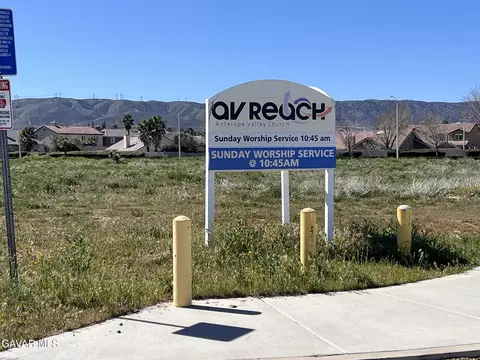 W Ave L8, Lancaster, CA 93534 photo 22